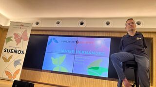 Javier Hernández, durante su intervención