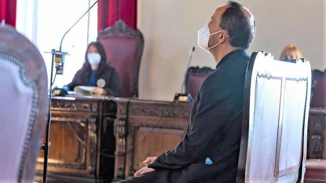 El cura de Talavera condenado, durante el juicio