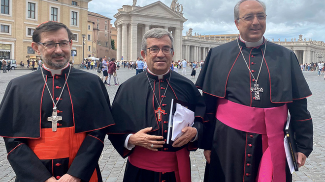 Argüello, Cobo y Magán, con los medios