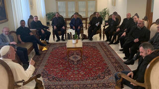 El Papa, con los curas de Madrid