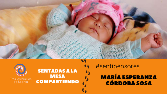 Sentadas a la mesa compartiendo