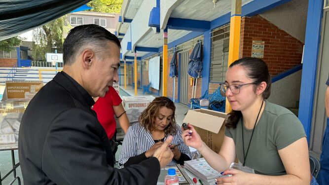 Obispo CDMX vota2