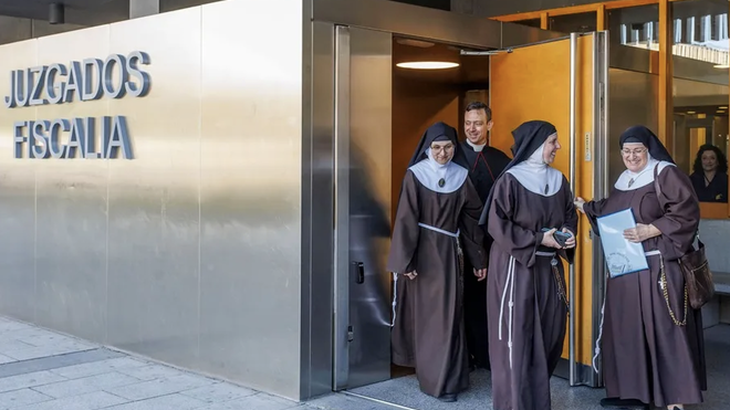 Las clarisas sólo han salido el monasterio para denunciar al arzobispo de Burgos