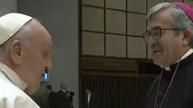 Saludo de Argüello al Papa tras la audiencia general