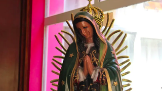 Investigan caso de Virgen de Guadalupe que llora sangre en Morelia, Michoacán