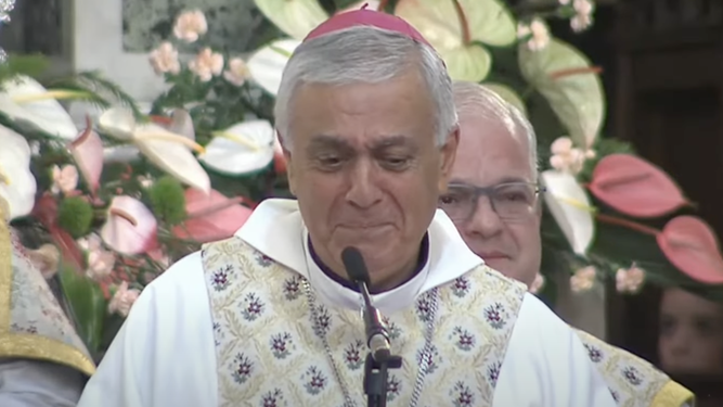 Álvarez llora