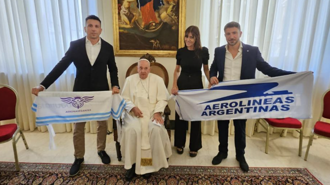 Francisco recibió a sindicalistas de Aerolíneas Argentinas, que Milei quiere privatizar