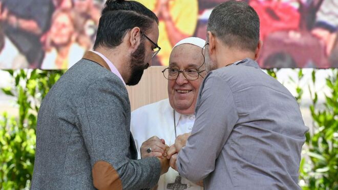 Francisco, Maoz Inon (a la derecha) e Aziz Abu Sarah (a la izquierda)