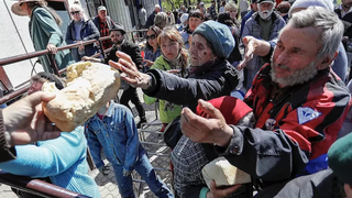 Las guerras crean "nuevos pobres"