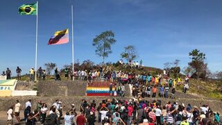 Migrantes en la frontera Brasil-Venezuela