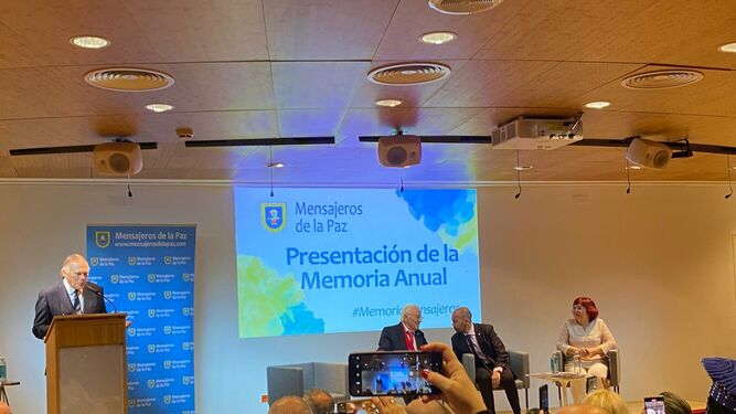 Pedro Piqueras, durante la presentación de la Memoria de Mensajeros