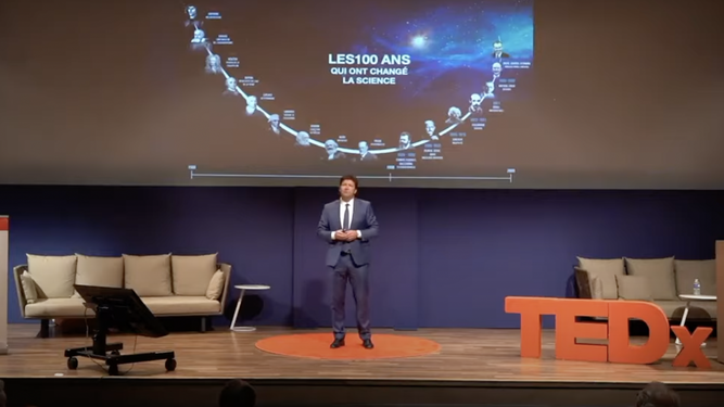 Olivier Bonnassies en una charla TED para hablar del libro