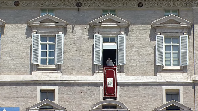 Saludo del Papa en el Angelus