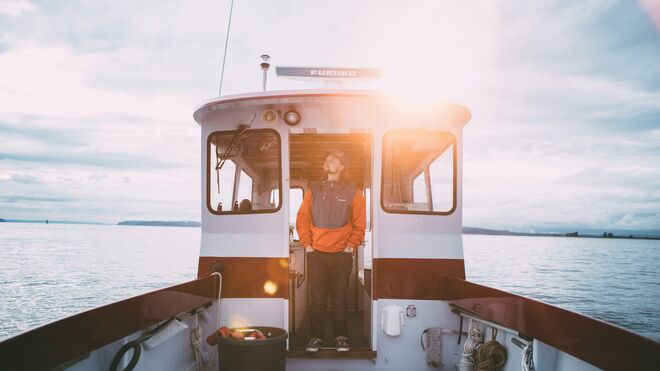 Un marinero en su barco