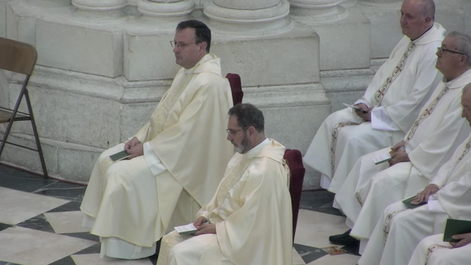 Los nuevos auxiliares de Madrid, escuchando el nombramiento del Papa