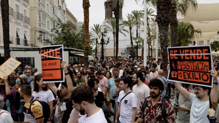 Protestas contra la masificación del turismo en Cádiz