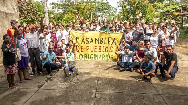 Los particiantes en la I Asamblea de los Pueblos Originarios