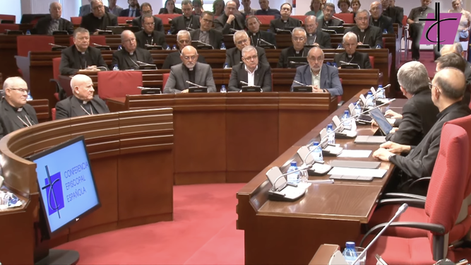 Los representantes de la CONFER, en la primera fila