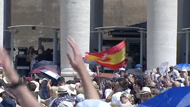 Bandera de España en el ángelus