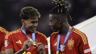 Lamine Yamal y Nico Williams tras la victoria de España en la Eurocopa