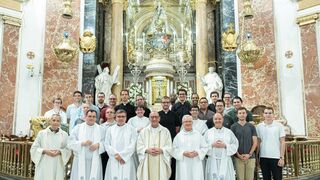 Visita del cardenal Omella a Valencia