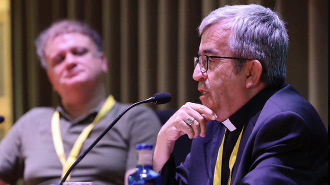 Argüello, durante su intervención en el ISEEP, junto a Quintana Paz