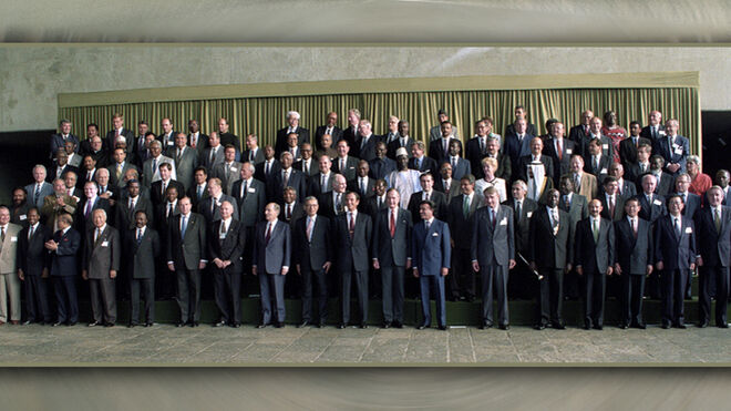 Líderes mundiales en la 'Cumbre para la Tierra' en Río de Janeiro, Brasil, 13 de junio de 1992