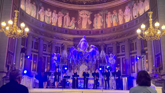 Concierto de música cristiana en iglesia de la Madeleine de París