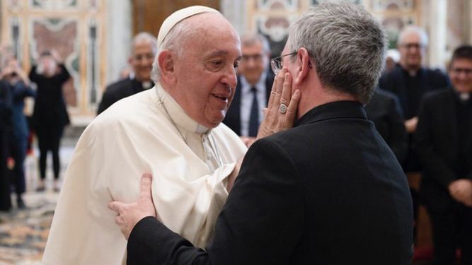 El Papa saluda a Prado
