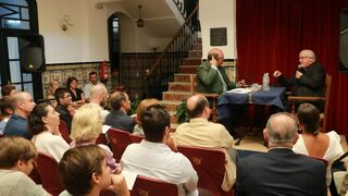 Saiz Meneses, con Navarro Antolín