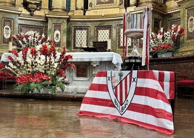 El Athletic de Bilbao presenta la Copa a la patrona de Bizkaia