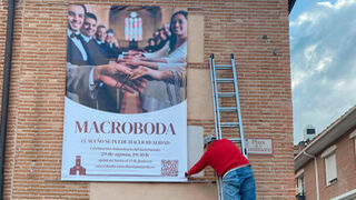 Anuncio de la macroboda