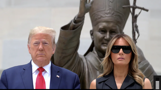 Trump, en 2020, en el Santuario Nacional Juan Pablo II en Washington