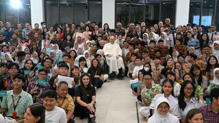 El Papa, con los jóvenes de Scholas