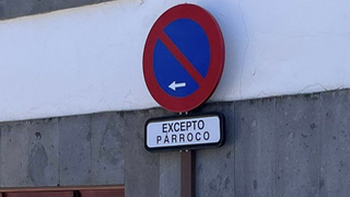 Aparcados en la Iglesia