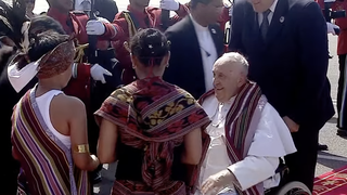 Francisco ya está en Timor oriental, el país más católico de Asia