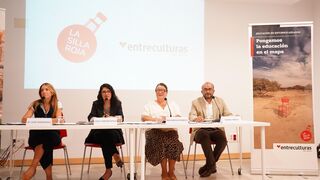 Presentación de la campaña 'La Silla Roja' de Entreculturas