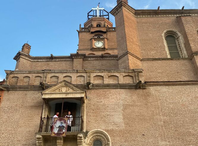 Bendición desde el balcón del Pópulo