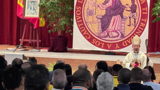 El cardenal Cobo celebra misa con los reclusos de la penitenciaría de Soto del Real
