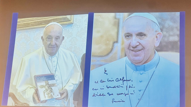 Papa y dedicatoria a Zamorano