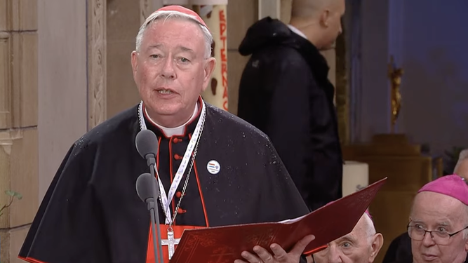 El cardenal Hollerich se dirige al Papa en la catedral de Luxemburgo
