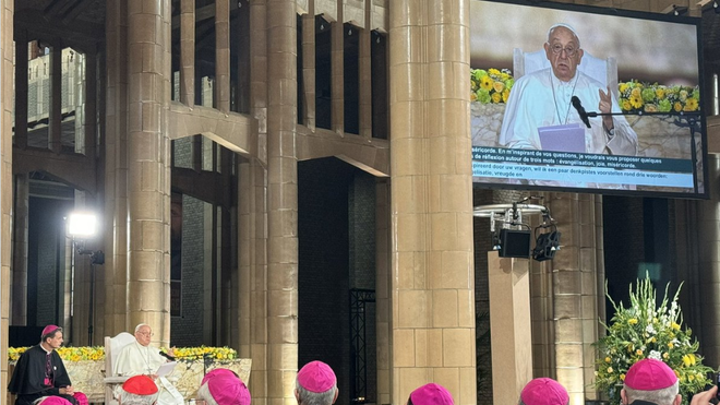 El Papa en la basílica del sagrado corazón de Bruselas