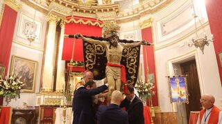 Imposición del fajín de general al Santísimo Cristo de la Paz