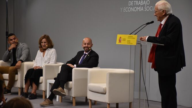 El padre Ángel, en el Ministerio de Trabajo y Economía Social