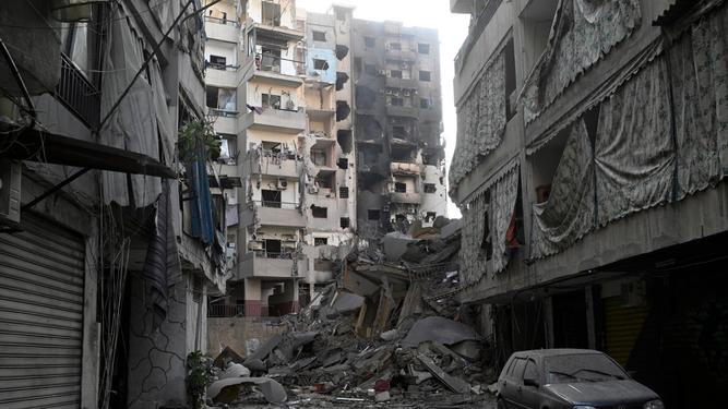 Edificios arrasados en Beirut