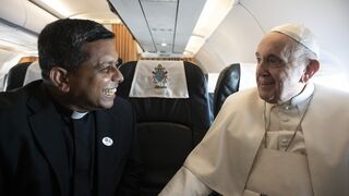 Koovakad, con Francisco en uno de los viajes papales