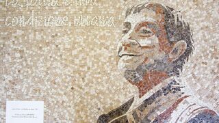 El mosaico con el rostro de Franco Basaglia, creado por los usuarios del Centro Diurno 'La fábrica de los sueños' del DSM ASL Roma 2