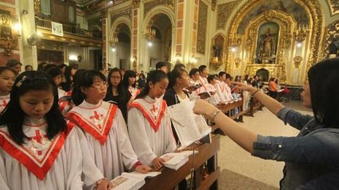 La comunitat de cristians xinesos a la parròquia de Sant Valer de València