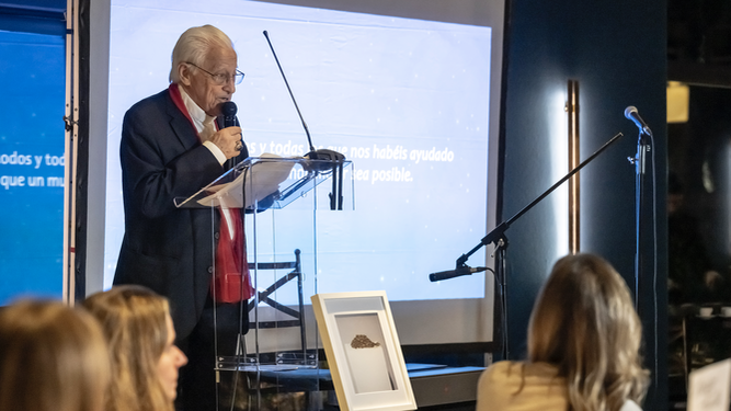 El padre Ángel, durante su homenaje