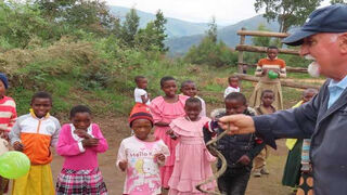 Padre Daniel Ruiz, misionero en Tanzania